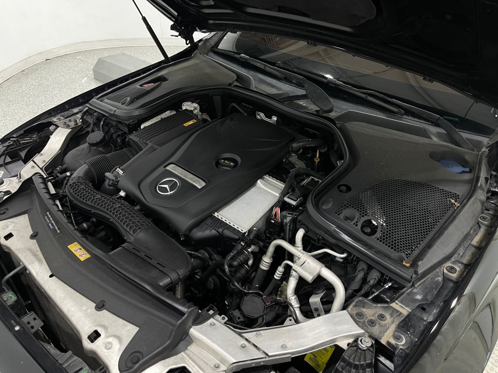 2018 Mercedes-Benz E-Class Image 27