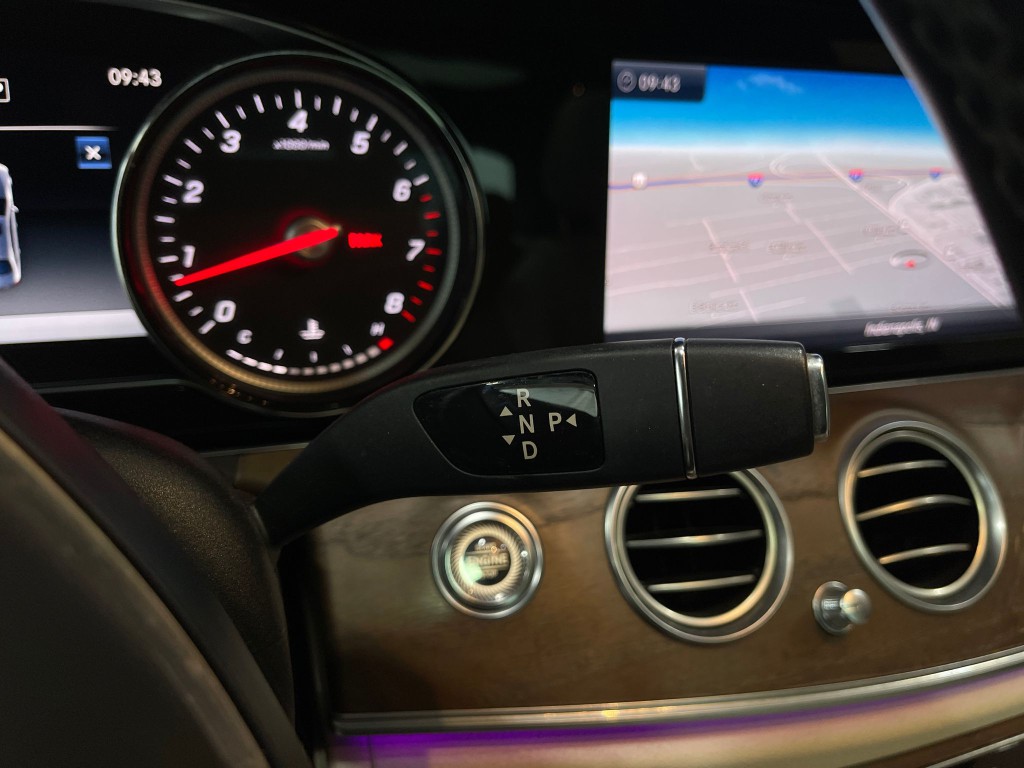 2018 Mercedes-Benz E-Class Image 29