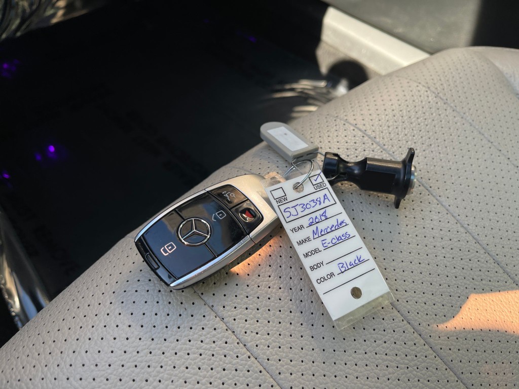 2018 Mercedes-Benz E-Class Image 37