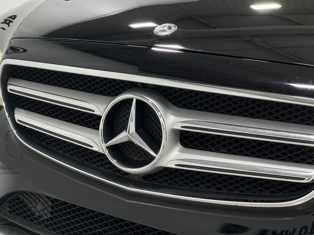 2018 Mercedes-Benz E-Class Image 38