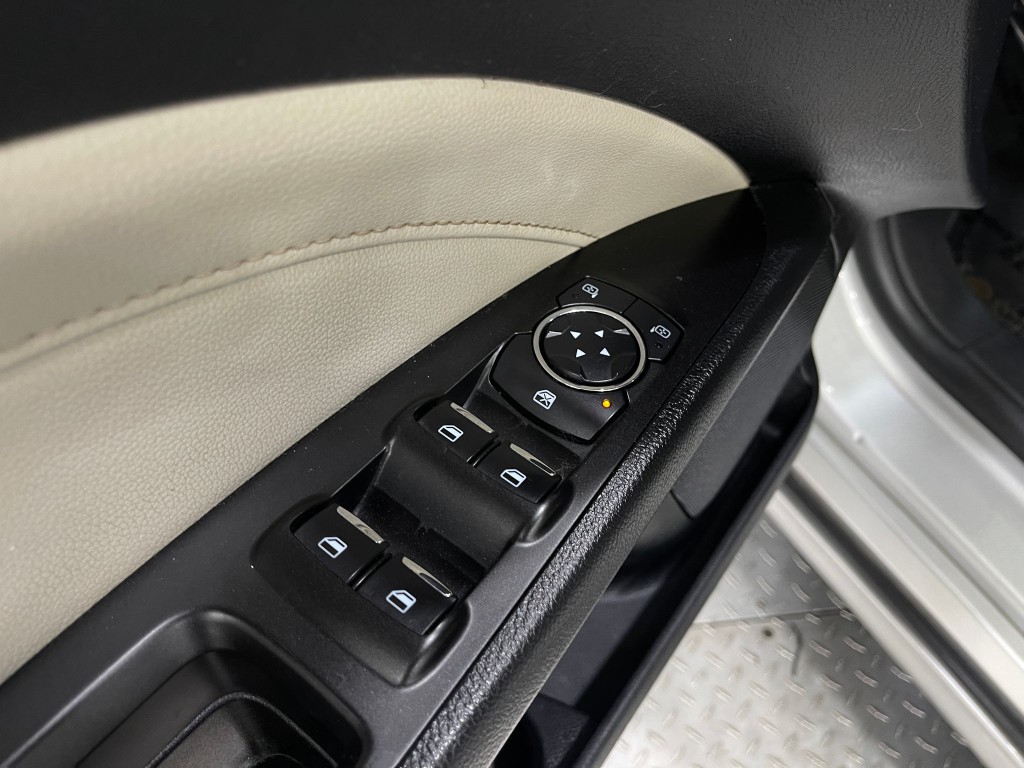 2018 Ford Fusion Image 15