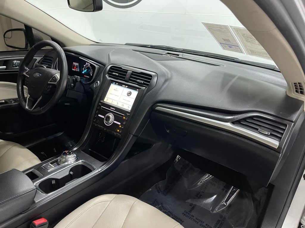 2018 Ford Fusion Image 19