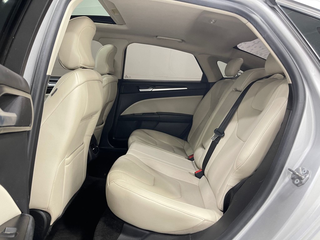 2018 Ford Fusion Image 30