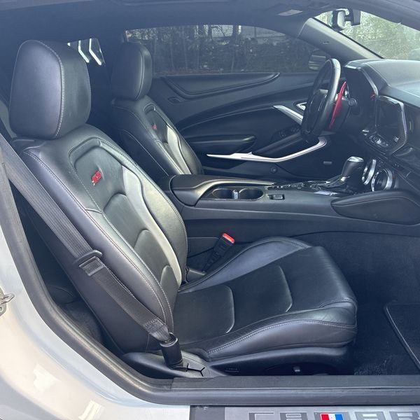 2018 Chevrolet Camaro Image 6