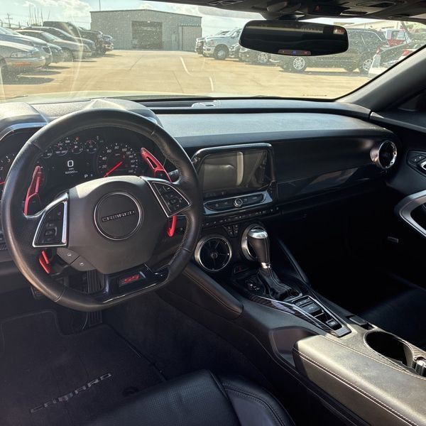 2018 Chevrolet Camaro Image 7