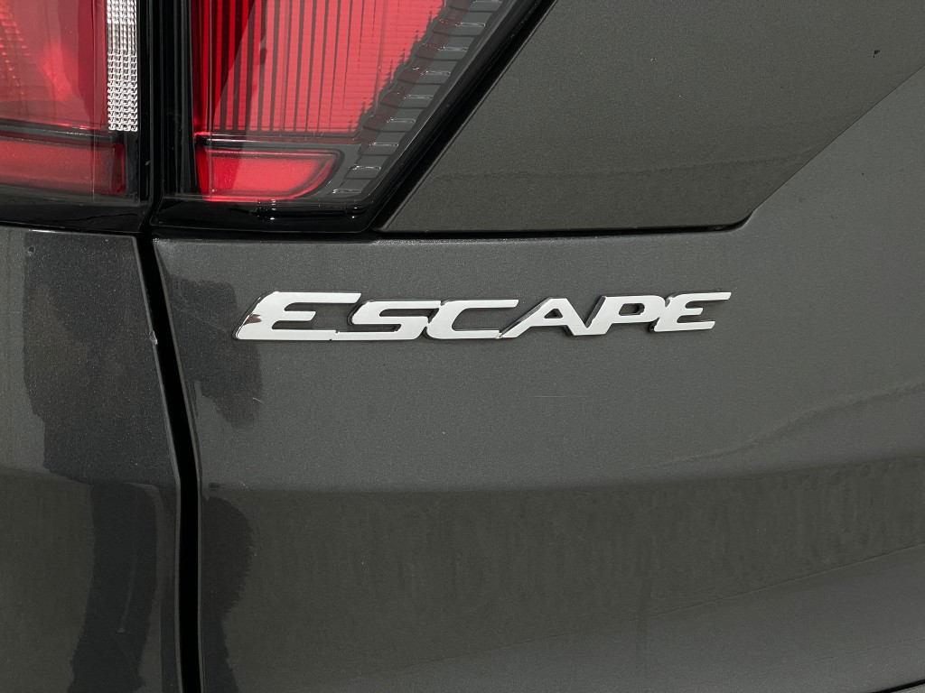 2018 Ford Escape Image 36