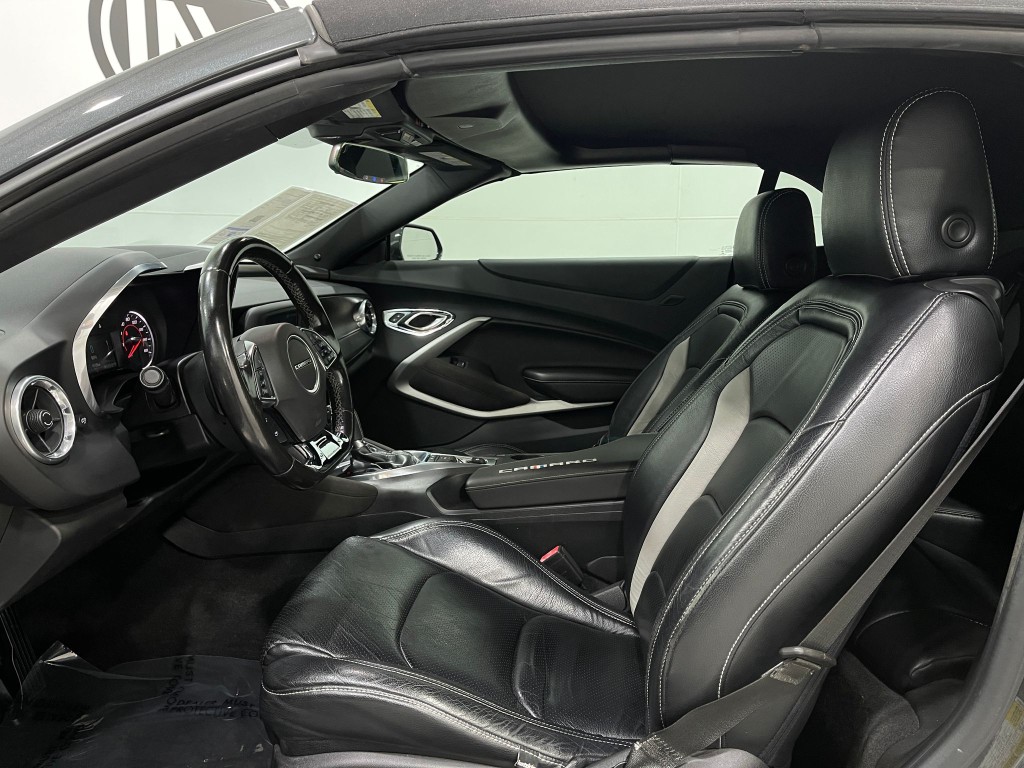 2018 Chevrolet Camaro Image 11