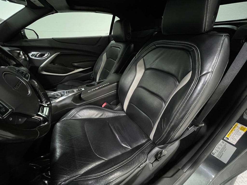 2018 Chevrolet Camaro Image 12