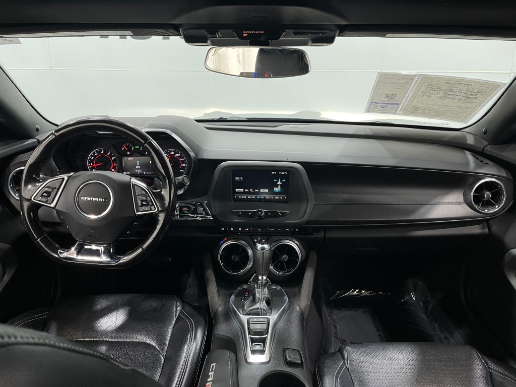 2018 Chevrolet Camaro Image 17
