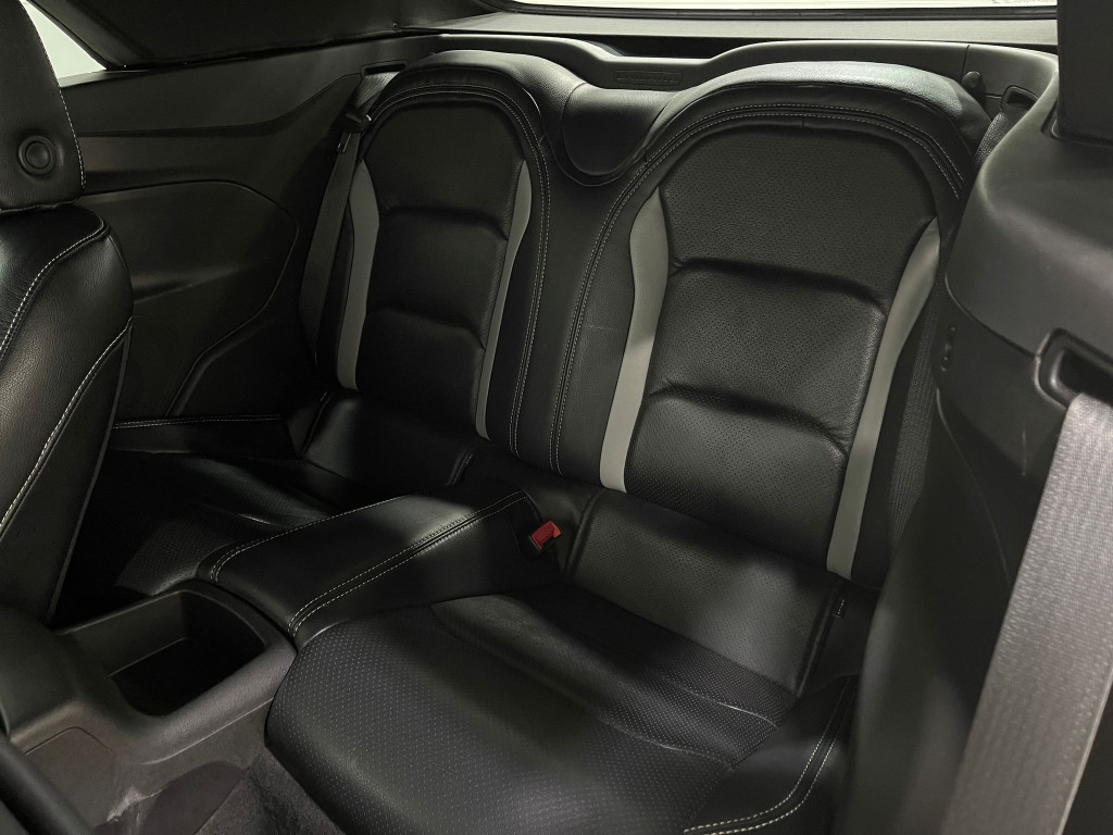2018 Chevrolet Camaro Image 28