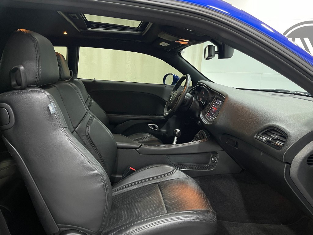 2018 Dodge Challenger Image 31