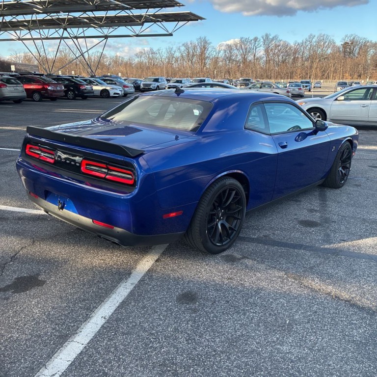 2018 Dodge Challenger Image 3