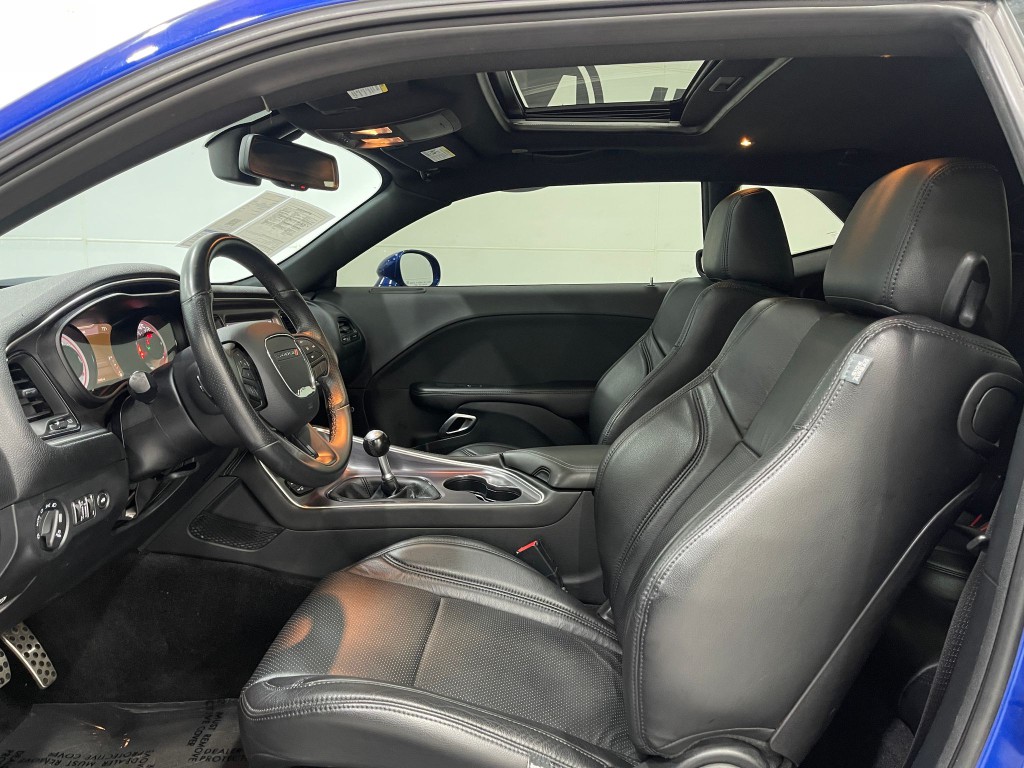 2018 Dodge Challenger Image 12