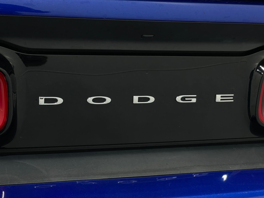 2018 Dodge Challenger Image 36