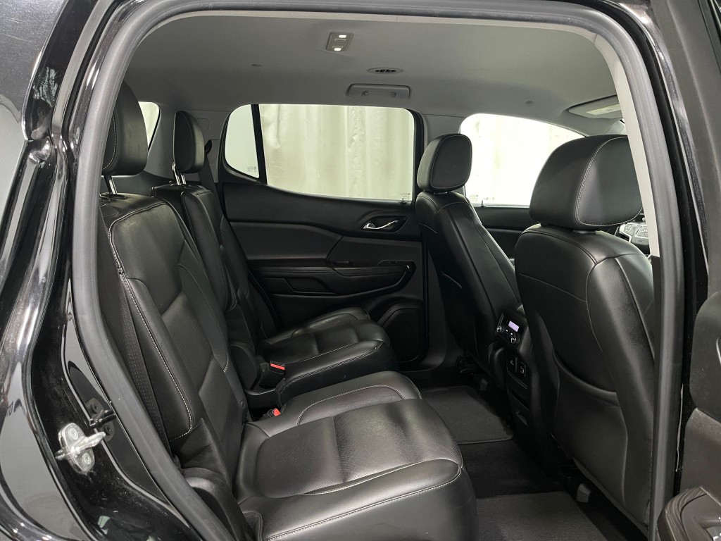 2018 GMC Acadia Image 31