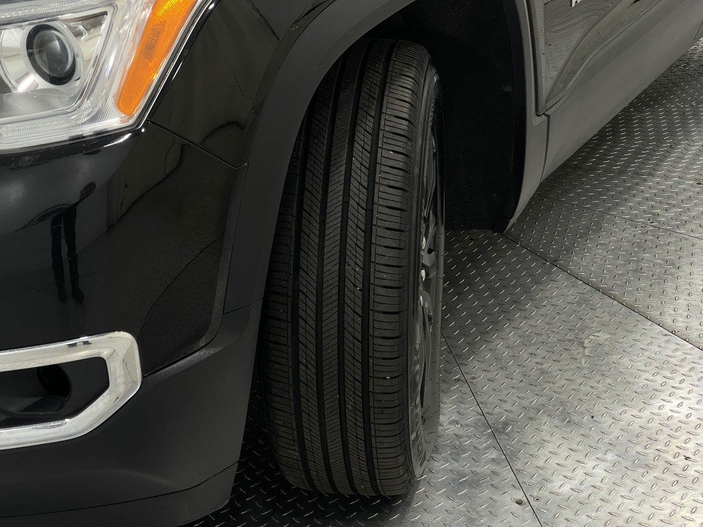 2018 GMC Acadia Image 36