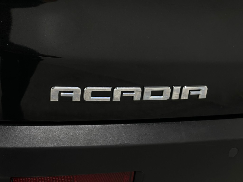 2018 GMC Acadia Image 39