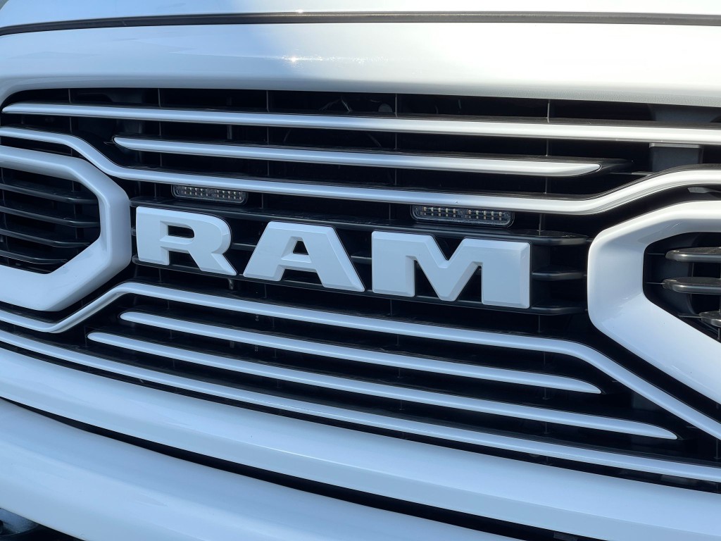 2018 RAM 2500 Image 37