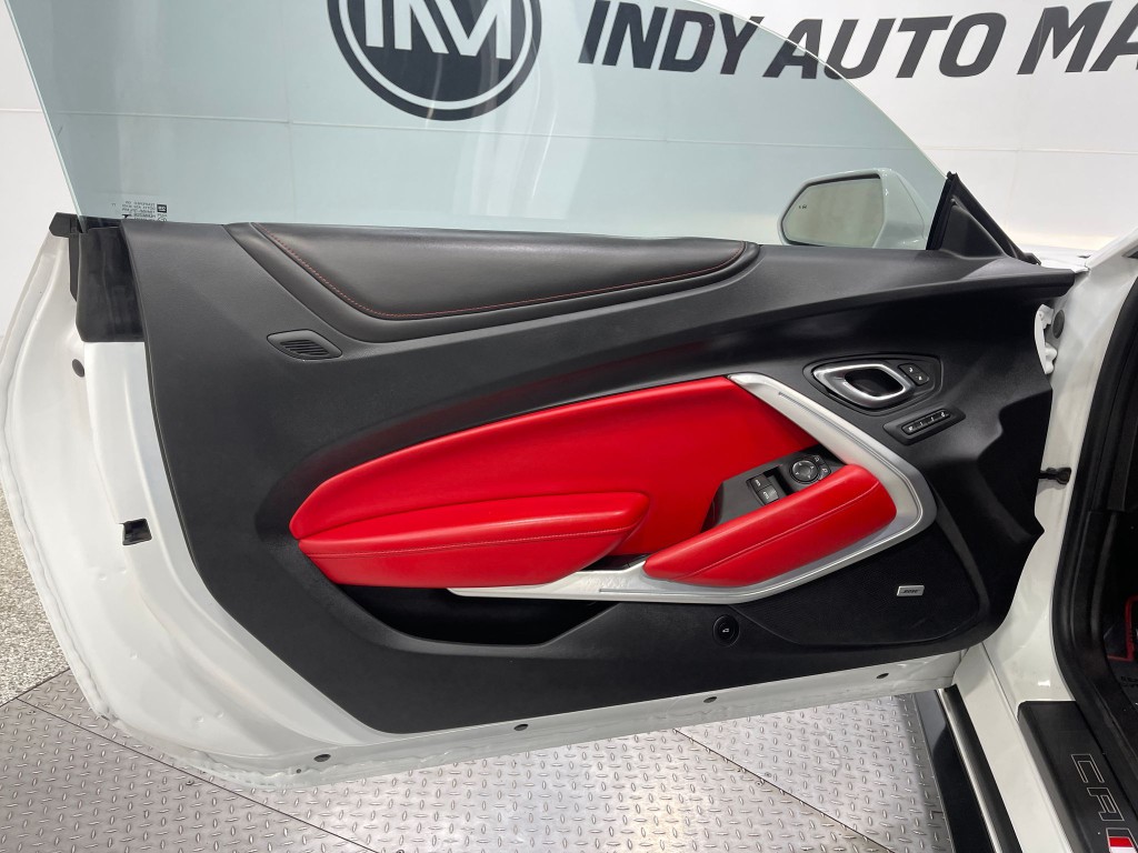 2018 Chevrolet Camaro Image 14