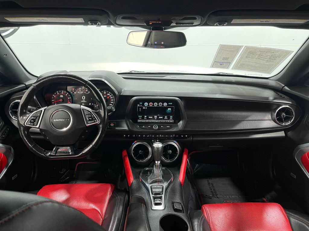 2018 Chevrolet Camaro Image 18