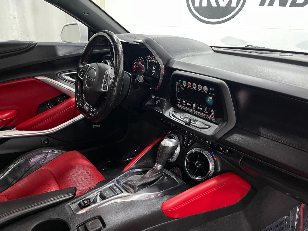 2018 Chevrolet Camaro Image 19