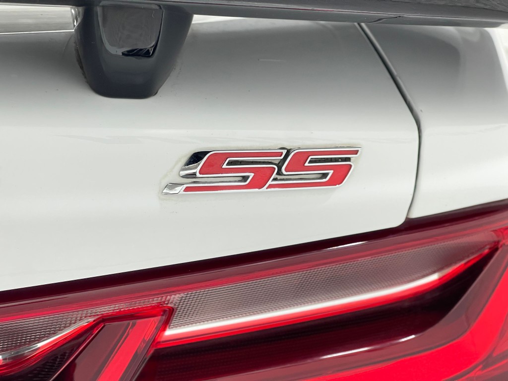 2018 Chevrolet Camaro Image 39