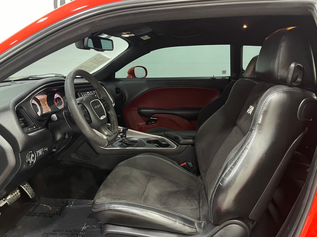 2018 Dodge Challenger Image 12