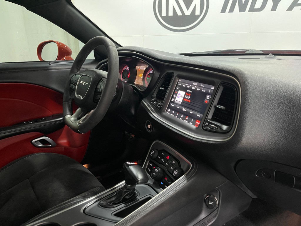 2018 Dodge Challenger Image 19