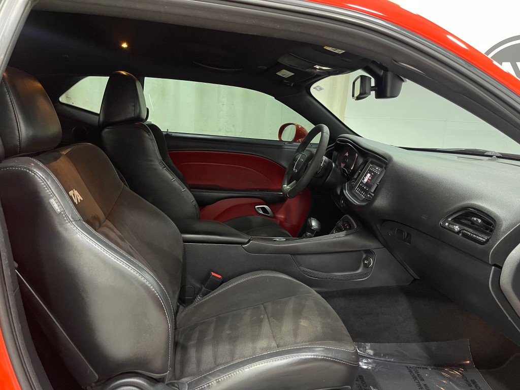 2018 Dodge Challenger Image 31