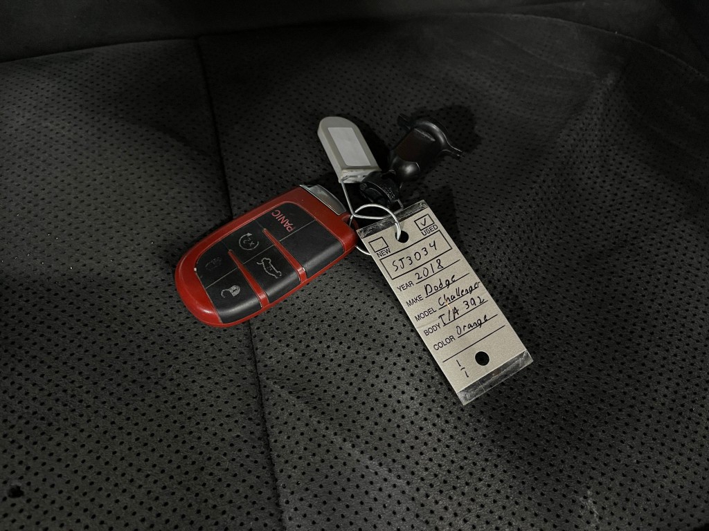 2018 Dodge Challenger Image 34