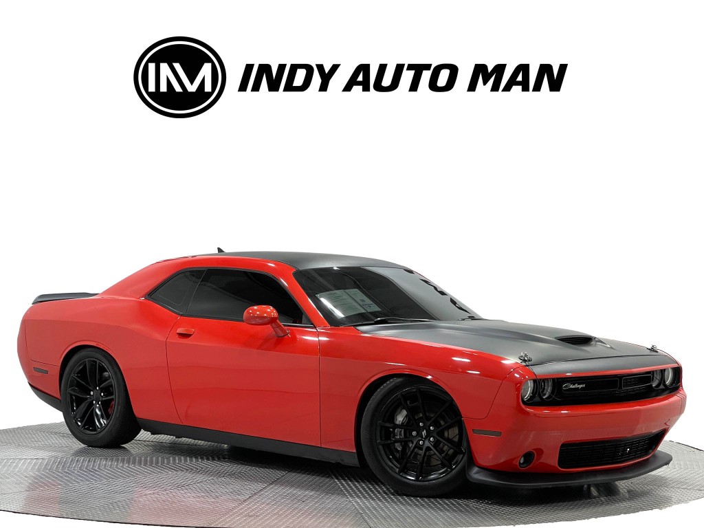 2018 Dodge Challenger Image 2