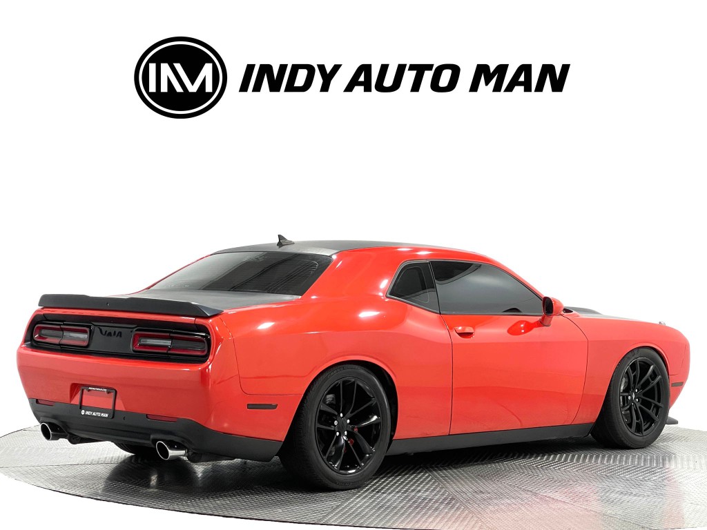 2018 Dodge Challenger Image 4