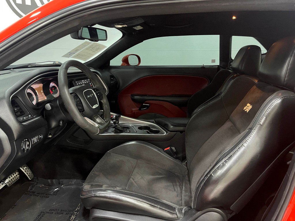 2018 Dodge Challenger Image 11