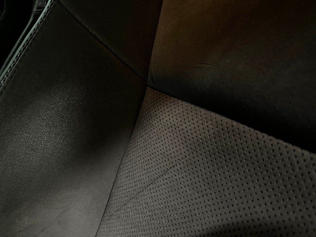 2018 Dodge Challenger Image 15