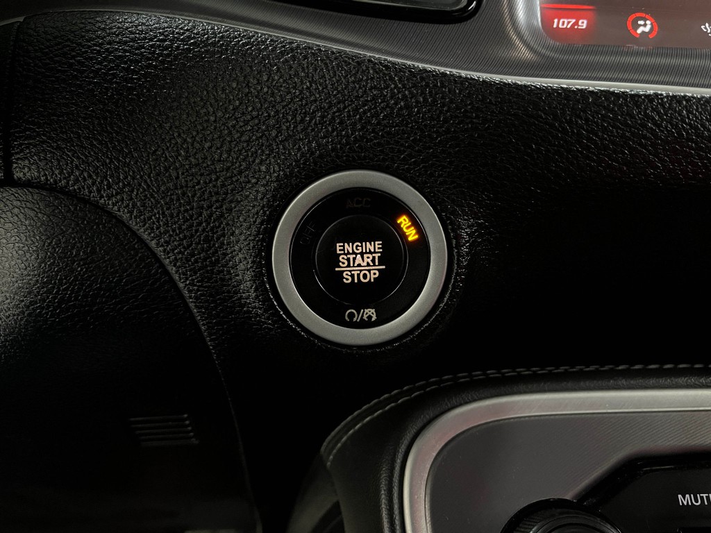 2018 Dodge Challenger Image 18