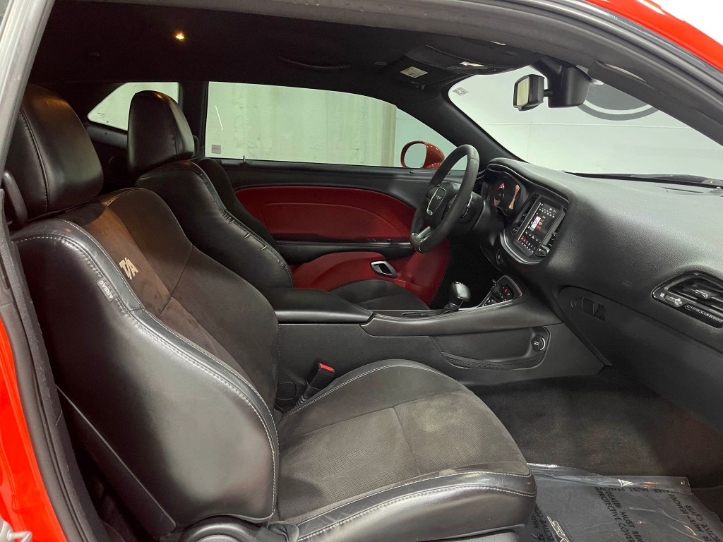 2018 Dodge Challenger Image 29