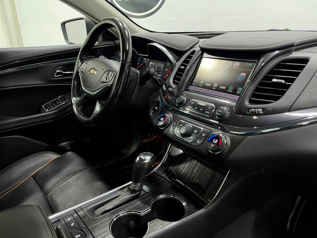 2017 Chevrolet Impala Image 18
