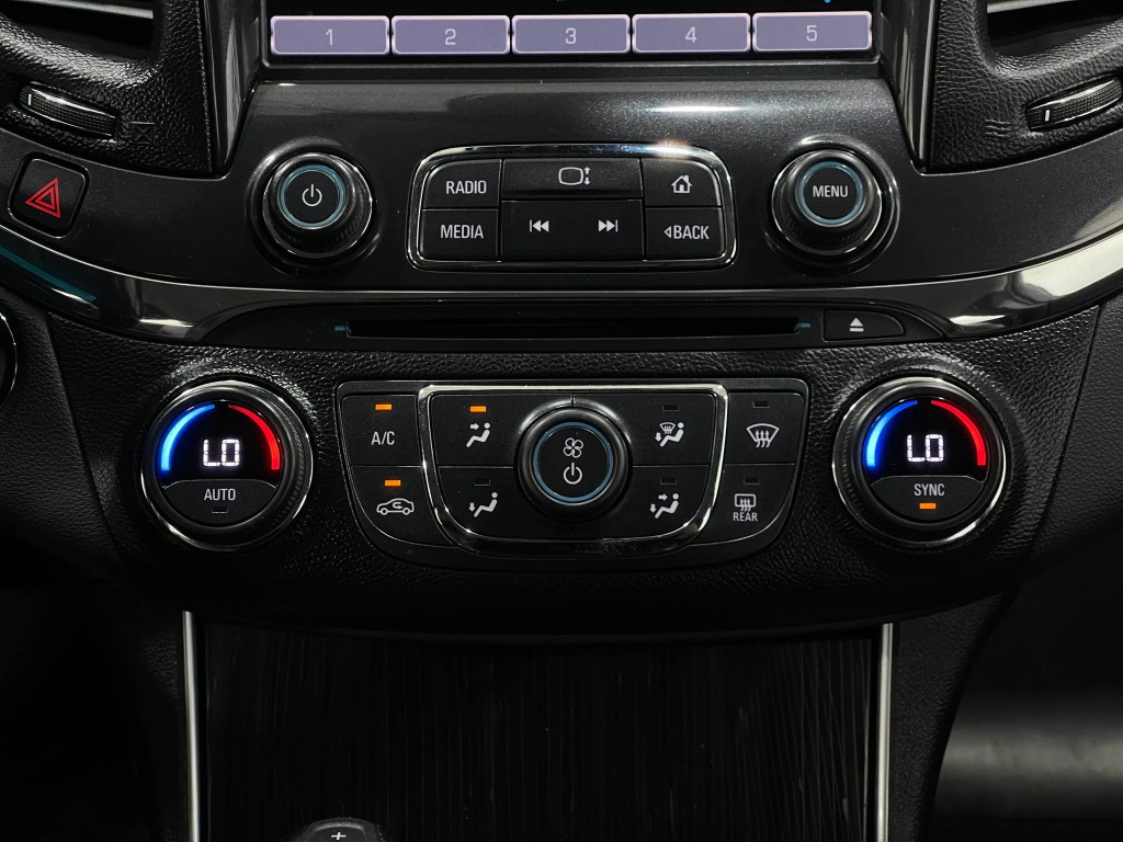 2017 Chevrolet Impala Image 23