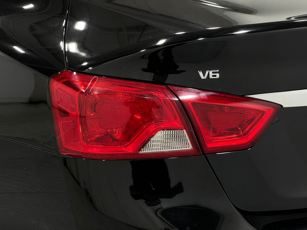 2017 Chevrolet Impala Image 32