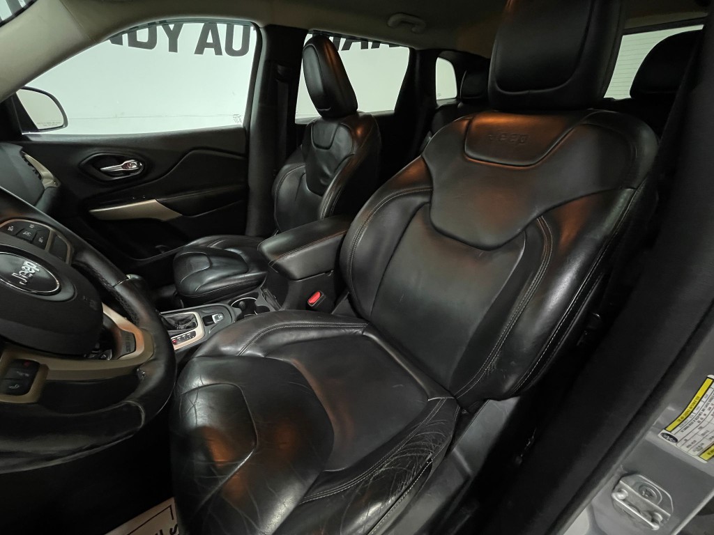2017 Jeep Cherokee Image 13