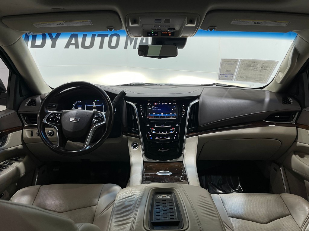 2017 Cadillac Escalade Image 19