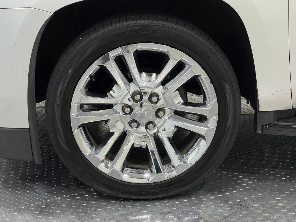 2017 Cadillac Escalade Image 33