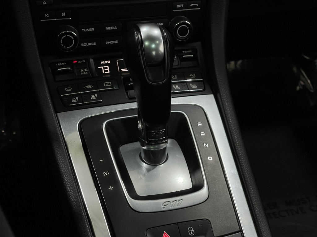 2017 Porsche 911 Image 27