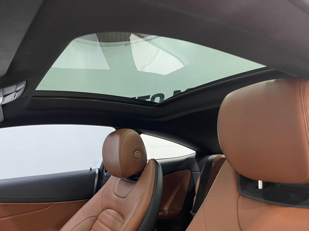 2017 Mercedes-Benz C-Class Image 11