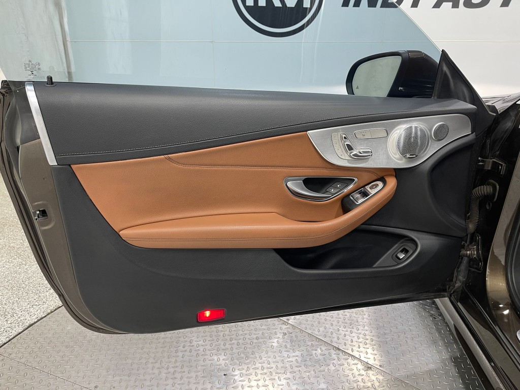 2017 Mercedes-Benz C-Class Image 14