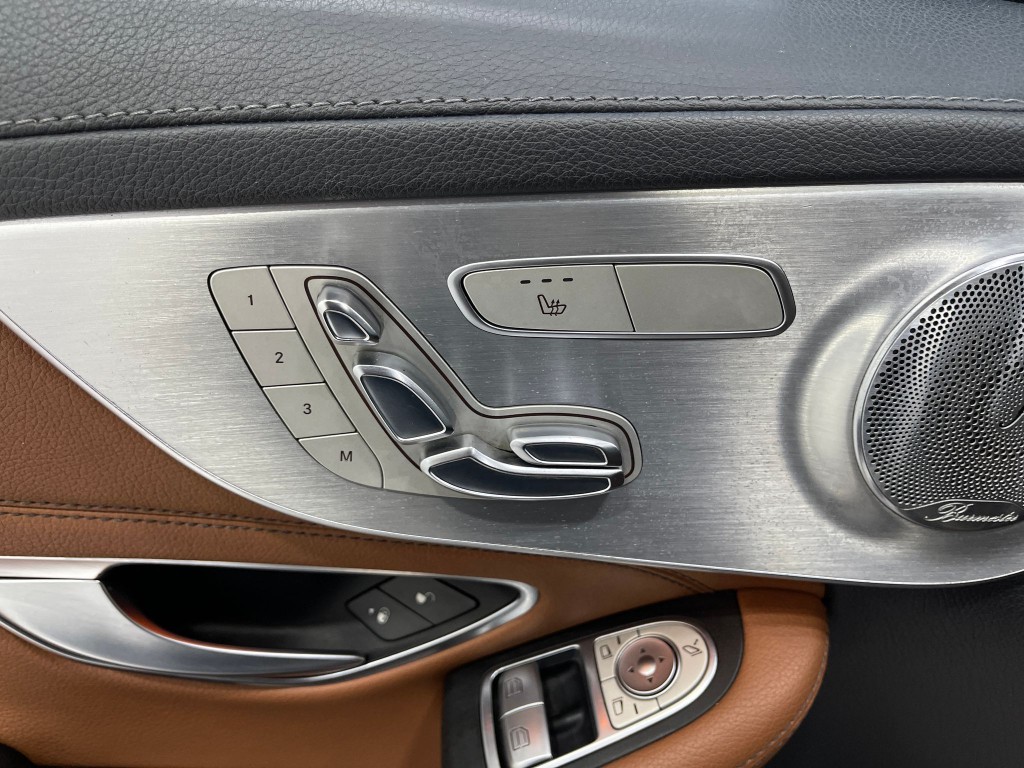 2017 Mercedes-Benz C-Class Image 16
