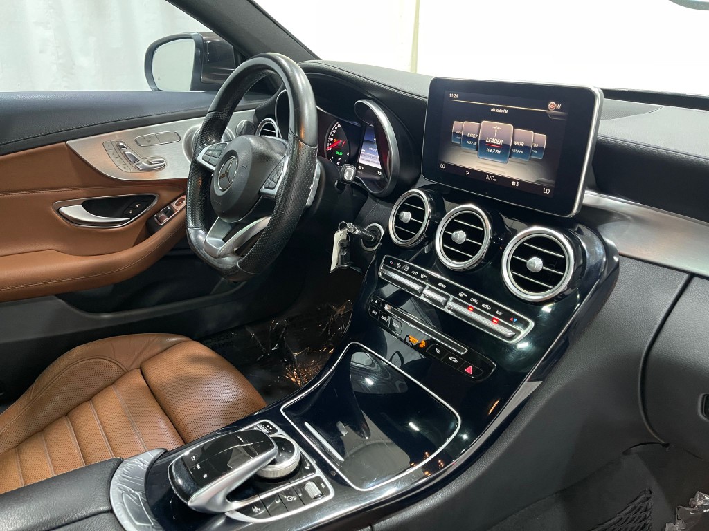 2017 Mercedes-Benz C-Class Image 19