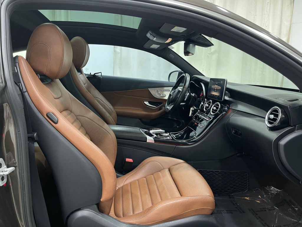 2017 Mercedes-Benz C-Class Image 32