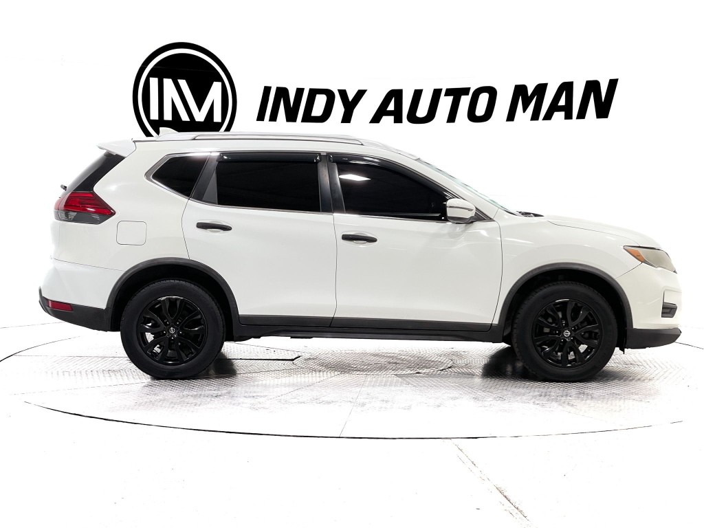 2017 Nissan Rogue Image 3