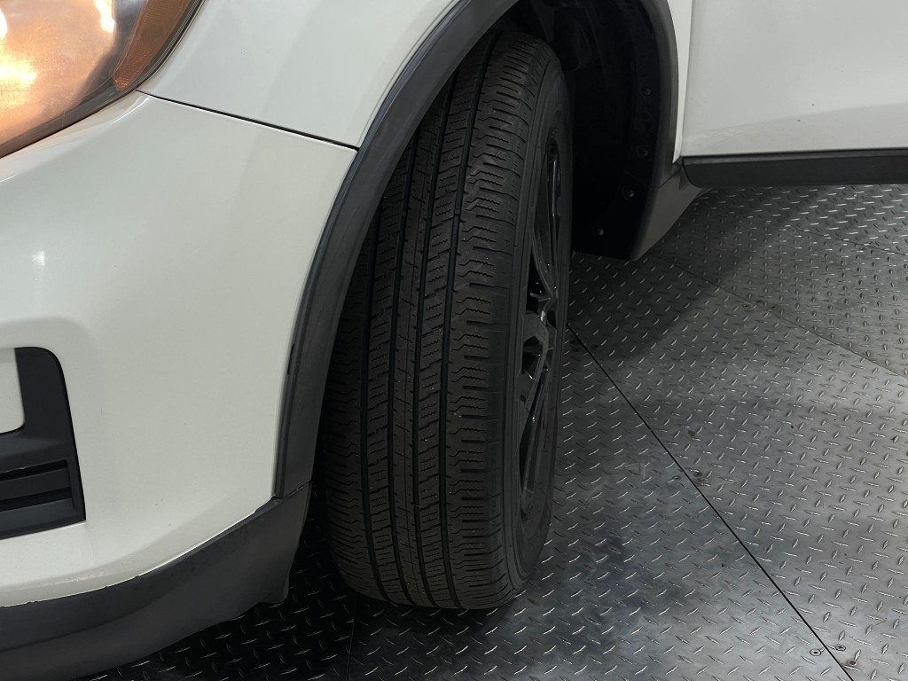 2017 Nissan Rogue Image 33